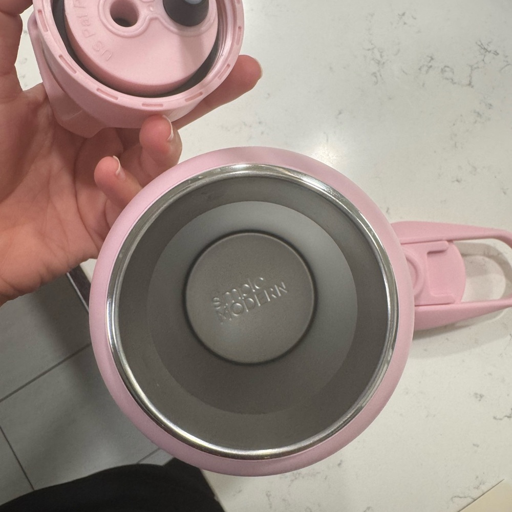 NEW simple modern pink 32 oz water bottle - Picture 4 of 5